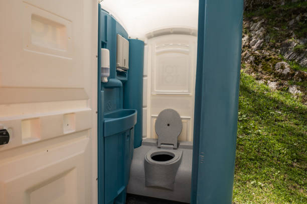 Best Porta potty rental near me  in Mount Carmel, IL
